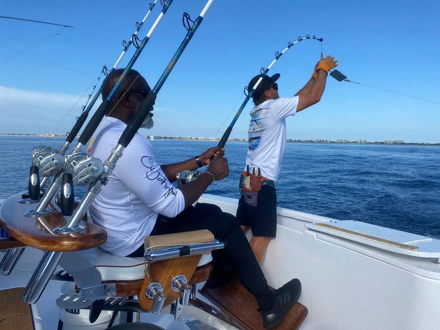 403C6D70-7A86-44CB-AE6E-9E827B51624F