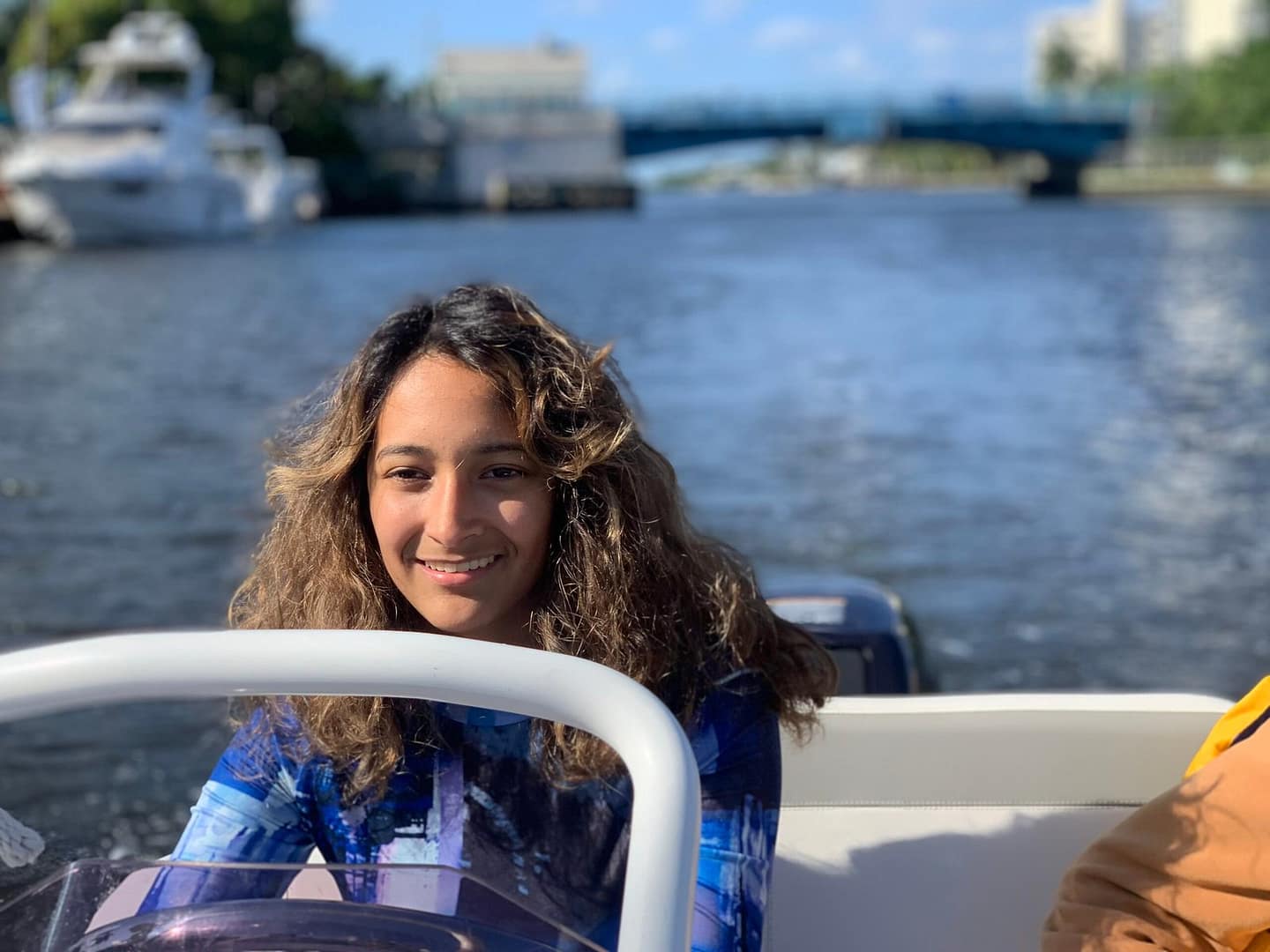 DCF4B811-D1D4-4823-956D-142A89E8BEEA