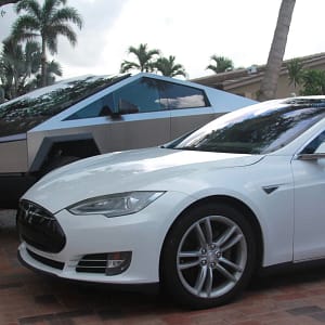 10 Tokens For Tesla Model S P85